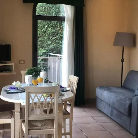 Baba Residences アパートホテル アラッシオ