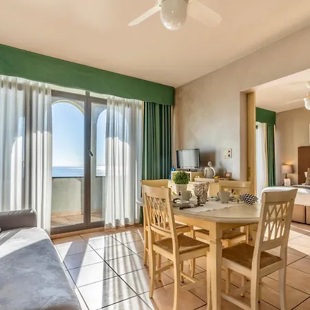 Aparthotel Baba Residences 4*